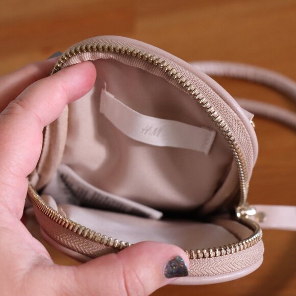 H&M Small phone case / purse, small handle, over the shoulder detachable strap - Picture 3 of 6